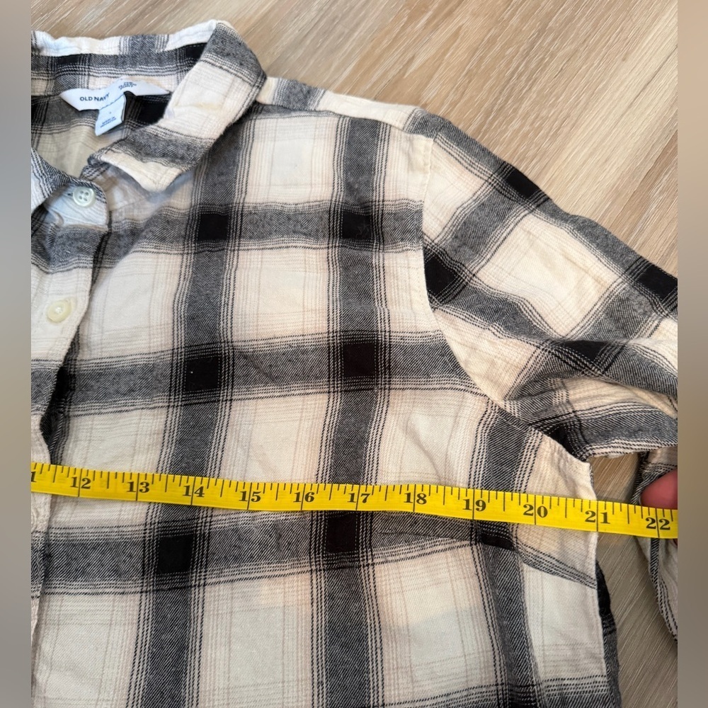 Old Navy Size L Long-Sleeve Plaid Flannel Shirt - Picture 11 of 14